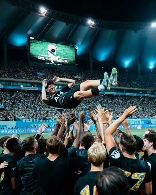 White Hart Lanen numero 7 jätti jäähyväiset kymmenvuotiselle uralleen Tottenham Hotspurissa ilman katumusta.
